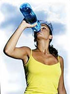 Se puede adelgazar bebiendo agua